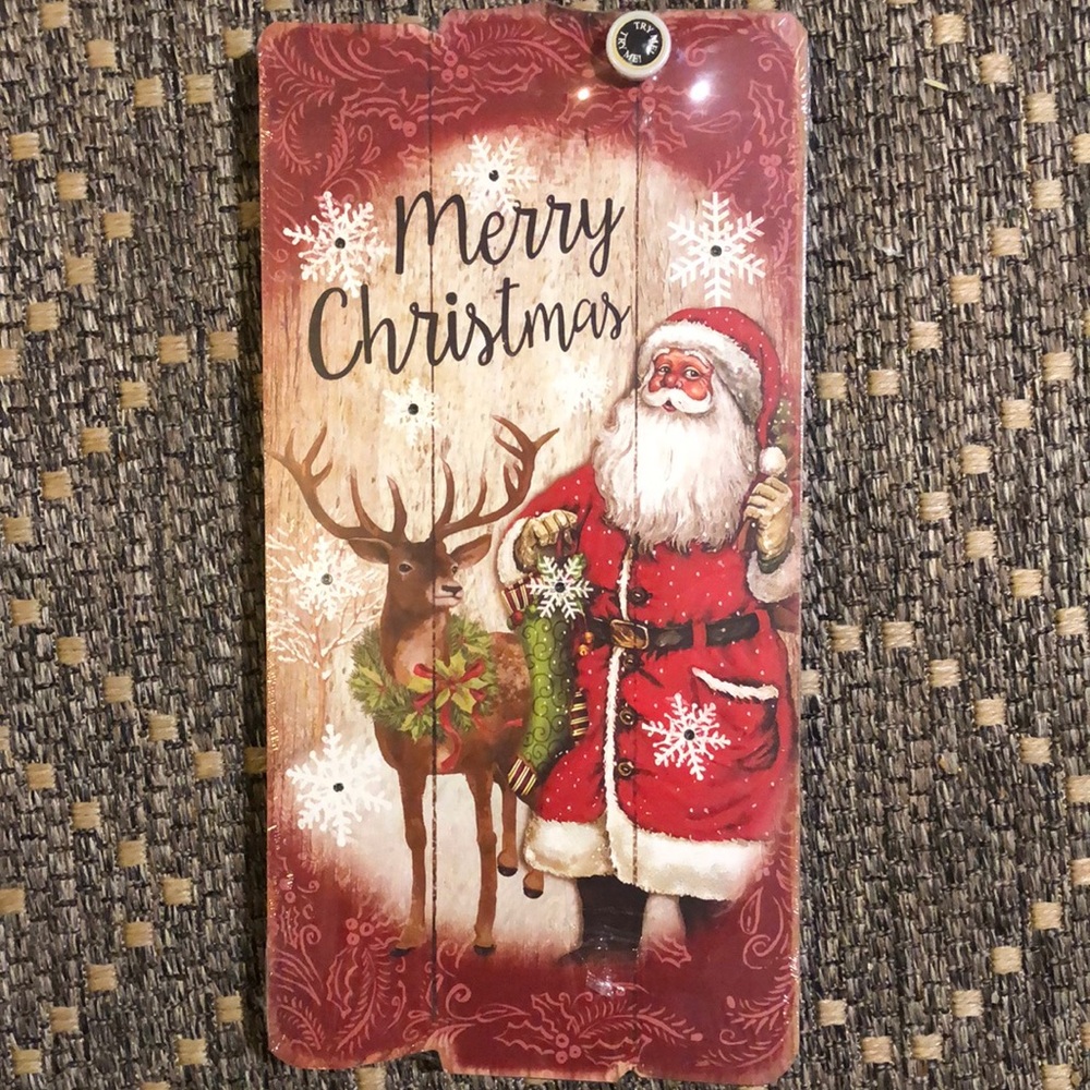 LED “ Merry Christmas “ Wood hanging Santa wall plaque - Picture 1 of 3